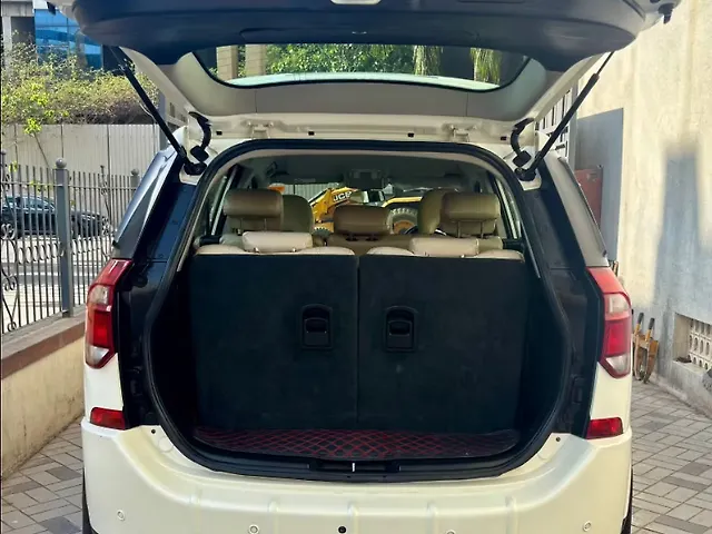 Used Mahindra XUV500 W7 AT [2018-2020] in Mumbai