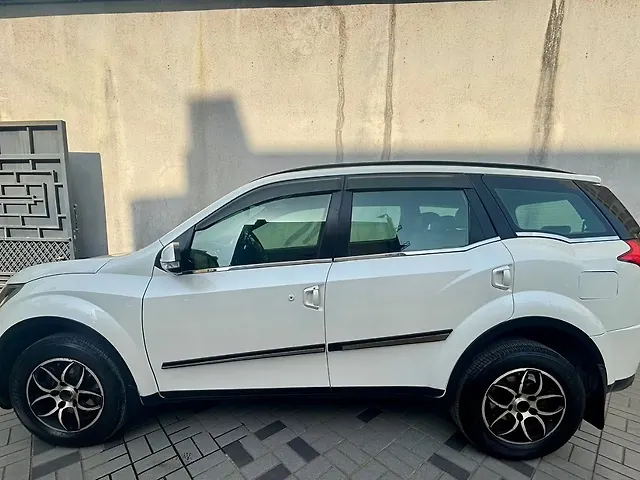 Used Mahindra XUV500 W7 AT [2018-2020] in Mumbai