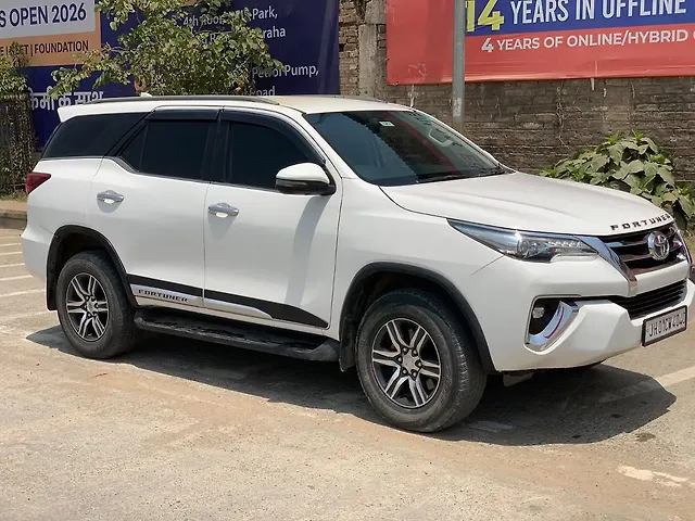 Used Toyota Fortuner 4x2 2WD Diesel 2.8L Turbo 6 Speed Manual in Patna Used Toyota Fortuner 4x2 2WD Diesel 2.8L Turbo 6 Speed Manual in Patna