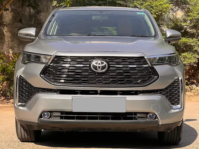 Used 2023 Toyota Innova Hycross in Delhi