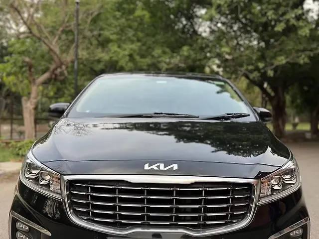Used 2022 Kia Carnival in Delhi Used 2022 Kia Carnival in Delhi