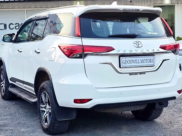 Used Toyota Fortuner [2016-2021] 2.8 4x2 AT [2016-2020] in Pune
