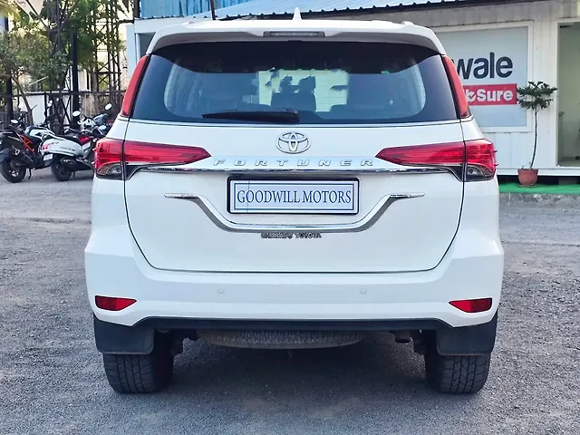 Used Toyota Fortuner [2016-2021] 2.8 4x2 AT [2016-2020] in Pune