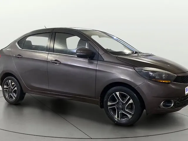 Used 2017 Tata Tigor in Delhi