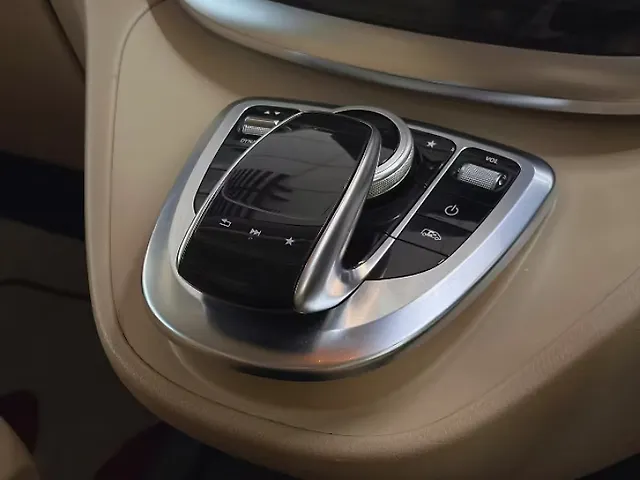 Used Mercedes-Benz V-Class [2017] 220D in Delhi