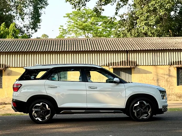 Used Hyundai Alcazar [2023-2024] Platinum 7 STR 1.5 Diesel in Lucknow