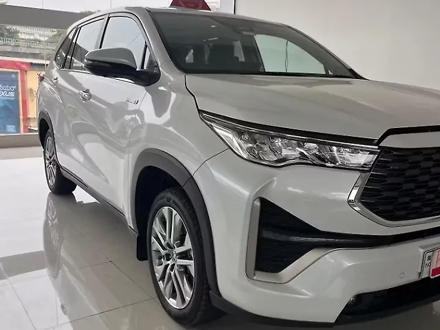 ショウ Second Hand 2024 Toyota Innova Hycross ZX (O) Hybrid (Electric +