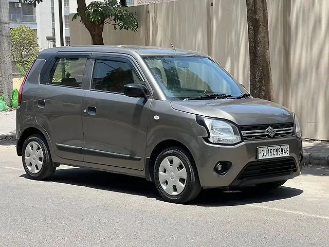 Used 2022 Maruti Suzuki Wagon R in Surat