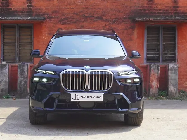 Used 2023 BMW X7 in Delhi
