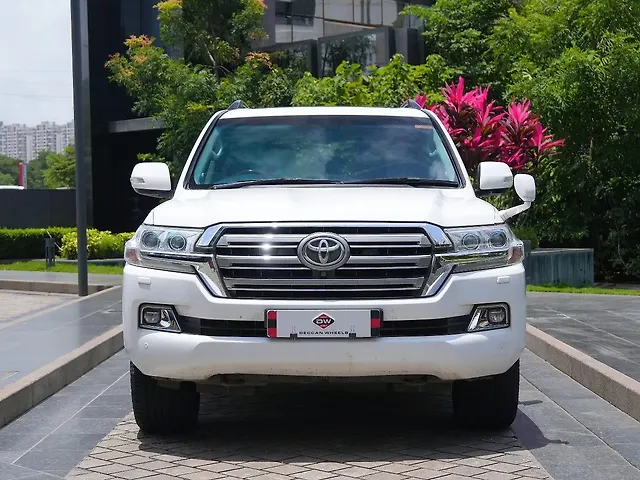 Used 2018 Toyota Land Cruiser in Mumbai