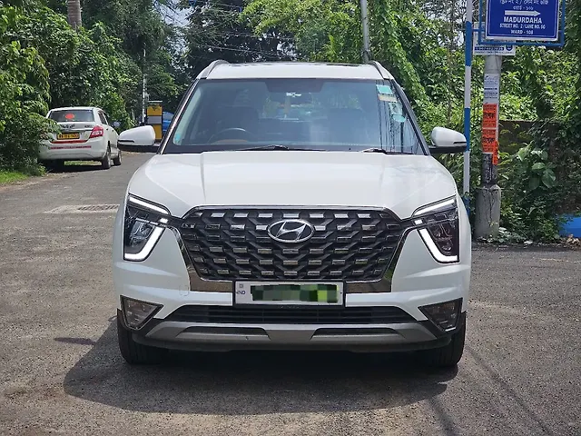 Used 2023 Hyundai Alcazar in Kolkata
