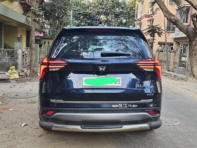 Used Mahindra Old Generation XUV700 AX 5 Petrol MT 7 STR [2021] in Kolkata