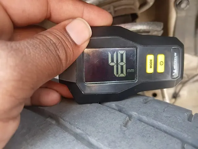Used Maruti Suzuki Ertiga VXi CNG Manual in Thane