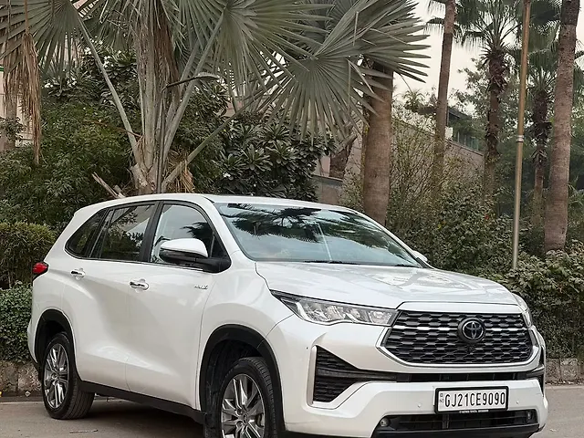 Used 2023 Toyota Innova Hycross in Delhi