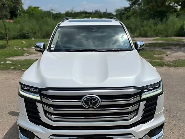 Used 2024 Toyota Land Cruiser in Delhi Used 2024 Toyota Land Cruiser in Delhi