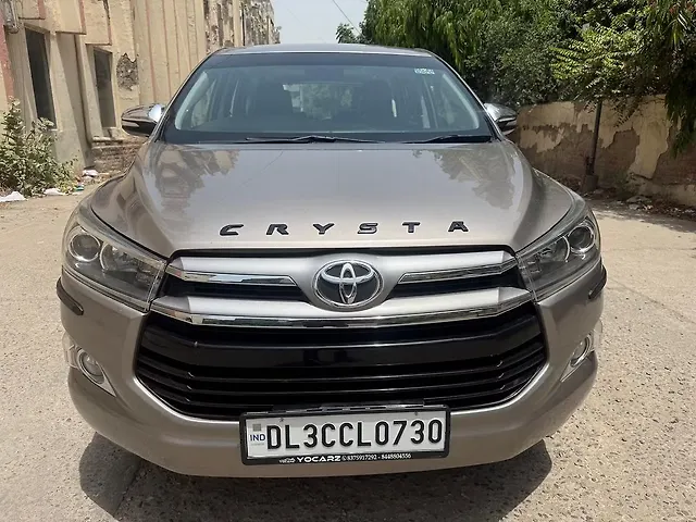 Used 2016 Toyota Innova Crysta in Delhi