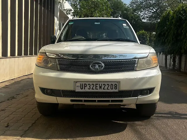 Used 2013 Tata Safari in Lucknow