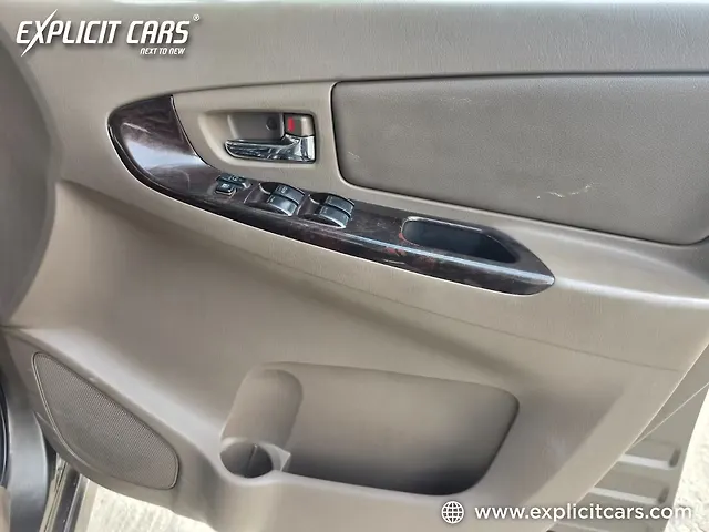 Used Toyota Innova [2015-2016] 2.5 ZX BS IV 7 STR in Kolkata
