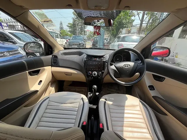 Used Hyundai Eon Magna + SE in Dehradun