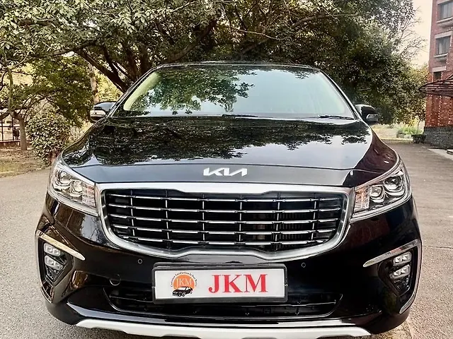 Used 2023 Kia Carnival in Delhi Used 2023 Kia Carnival in Delhi