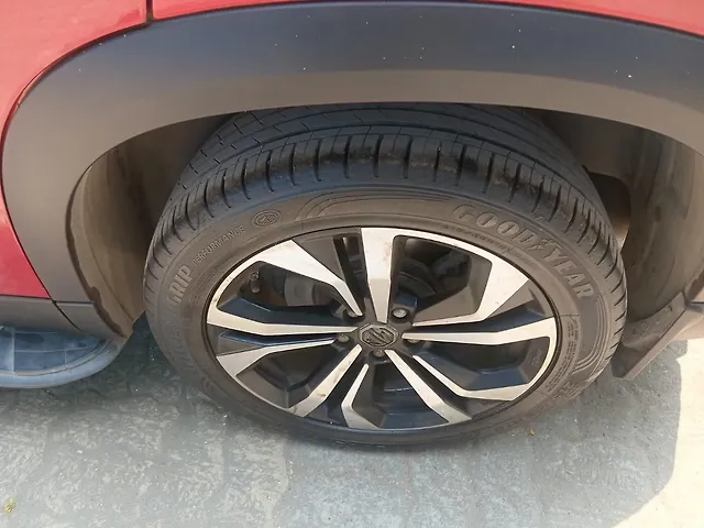 Used MG Hector Plus [2023-2025] Sharp Pro 1.5 Turbo Petrol CVT 7 STR in Mumbai