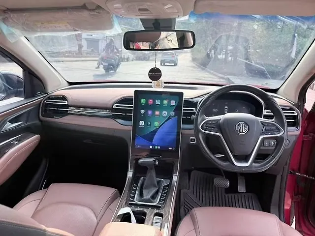 Used MG Hector Plus [2023-2025] Sharp Pro 1.5 Turbo Petrol CVT 7 STR in Mumbai