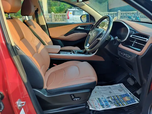 Used MG Hector Plus [2023-2025] Sharp Pro 1.5 Turbo Petrol CVT 7 STR in Mumbai