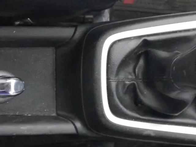 Used Maruti Suzuki Swift [2021-2024] VXi [2021-2023] in Bangalore