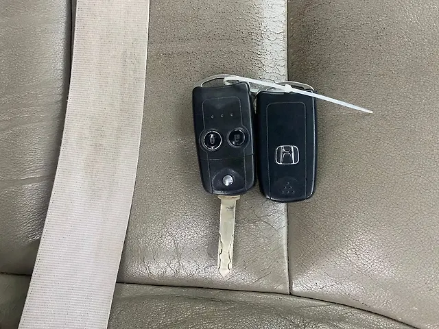 Used Honda CR-V [2013-2018] 2.0L 2WD AT in Ahmedabad