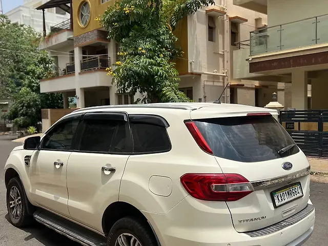 Used Ford Endeavour [2016-2019] Titanium 3.2 4x4 AT in Bangalore