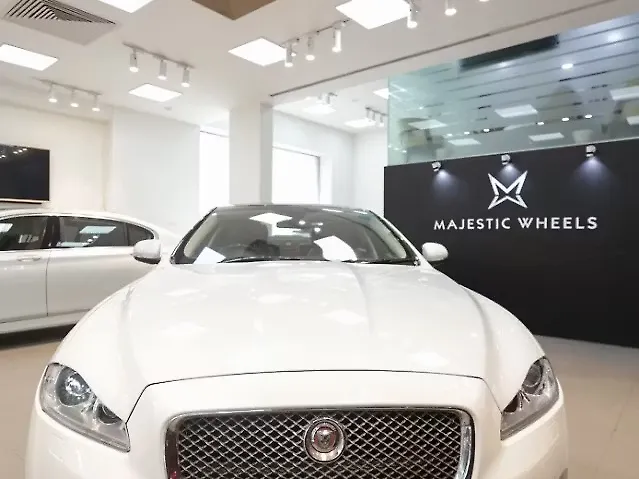 Used 2016 Jaguar XJ in Mumbai