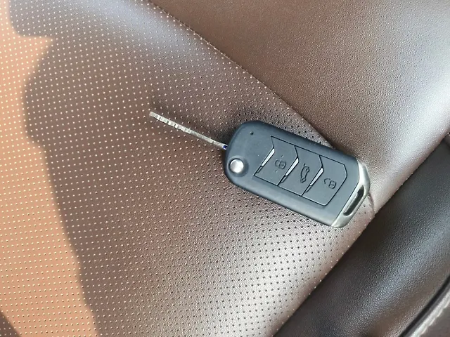Used Mahindra Scorpio N Z8 L Petrol AT 7 STR [2022] in Delhi