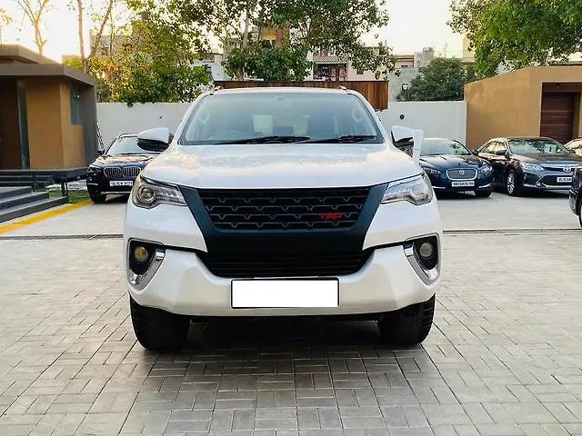 Used 2017 Toyota Fortuner in Delhi