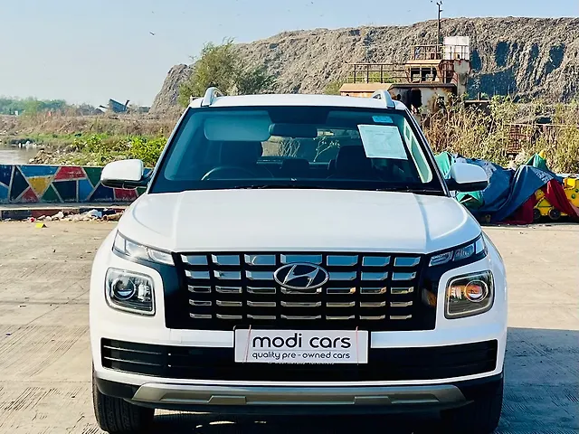 Used 2023 Hyundai Venue in Mumbai