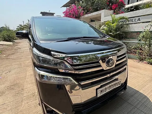 Used 2022 Toyota Vellfire in Mumbai Used 2022 Toyota Vellfire in Mumbai