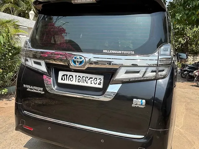 Used Toyota Vellfire [2020-2023] Hybrid in Mumbai