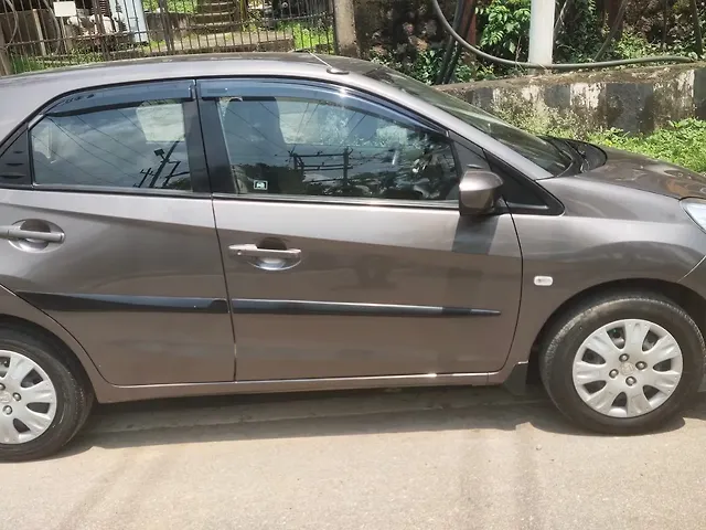 Used Honda Brio [2011-2013] S MT in Guwahati