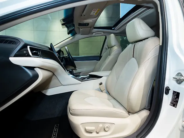 Used Toyota Camry [2022-2024] Hybrid in Kolkata