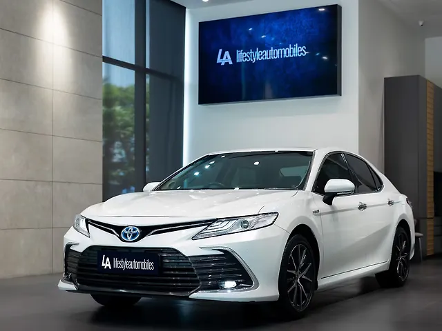 Used Toyota Camry [2022-2024] Hybrid in Kolkata