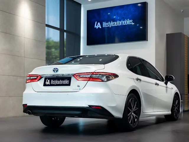Used Toyota Camry [2022-2024] Hybrid in Kolkata