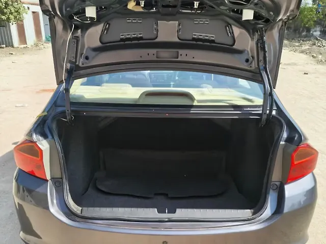 Used Honda City 4th Generation SV Petrol [2017-2019] in Kanpur