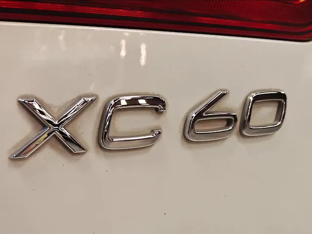 Used Volvo XC60 [2017-2021] D5 Inscription in Lucknow