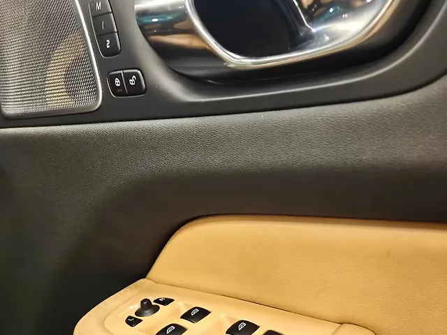 Used Volvo XC60 [2017-2021] D5 Inscription in Lucknow
