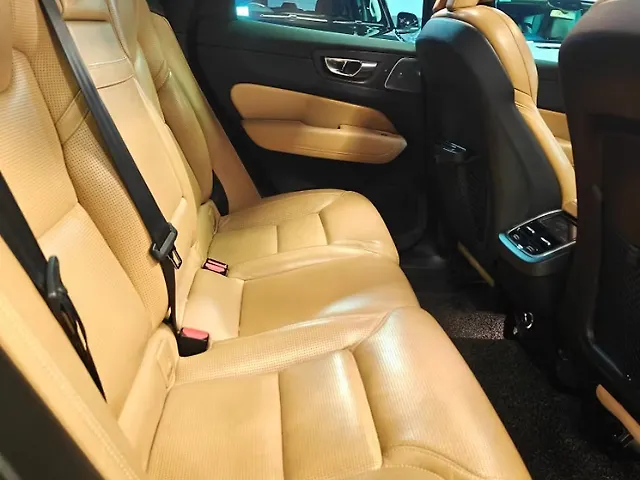 Used Volvo XC60 [2017-2021] D5 Inscription in Lucknow