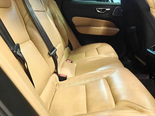 Used Volvo XC60 [2017-2021] D5 Inscription in Lucknow