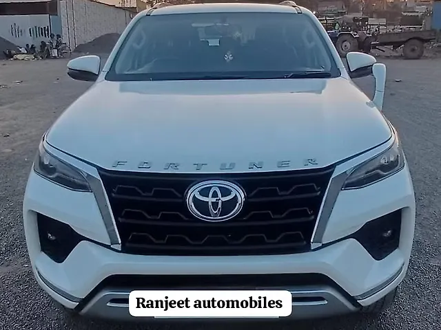 Used 2023 Toyota Fortuner in Indore