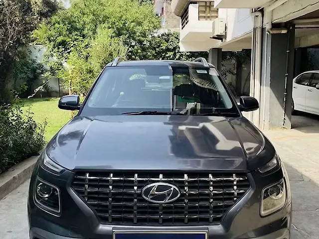 Used 2022 Hyundai Venue in Lucknow