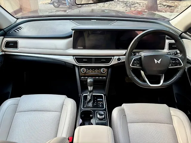 Used Mahindra Old Generation XUV700 AX7 Luxury Pack 2WD Diesel 2.2L Turbo Automatic 7 STR in Mumbai Used Mahindra Old Generation XUV700 AX7 Luxury Pack 2WD Diesel 2.2L Turbo Automatic 7 STR in Mumbai