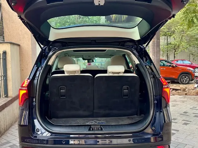 Used Mahindra Old Generation XUV700 AX7 Luxury Pack 2WD Diesel 2.2L Turbo Automatic 7 STR in Mumbai Used Mahindra Old Generation XUV700 AX7 Luxury Pack 2WD Diesel 2.2L Turbo Automatic 7 STR in Mumbai