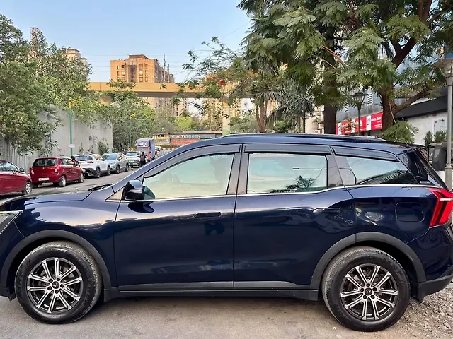 Used Mahindra Old Generation XUV700 AX7 Luxury Pack 2WD Diesel 2.2L Turbo Automatic 7 STR in Mumbai Used Mahindra Old Generation XUV700 AX7 Luxury Pack 2WD Diesel 2.2L Turbo Automatic 7 STR in Mumbai